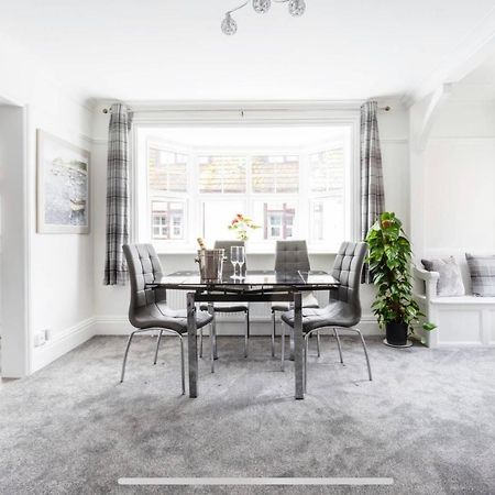 Ammonite Luxury Beachfront Apartment Lyme Regis Eksteriør bilde